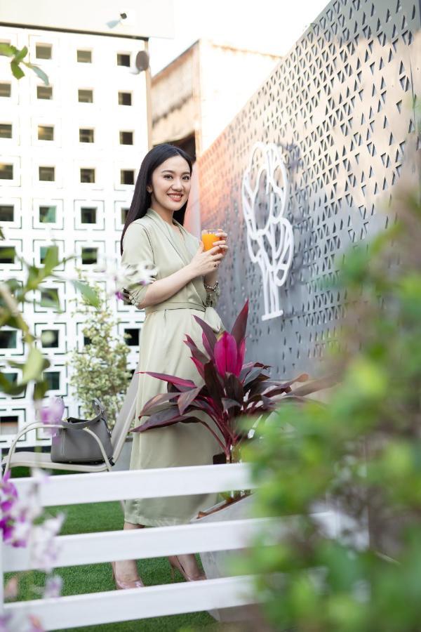 โรงแรมต้นเงิน Khon Kaen Exterior foto